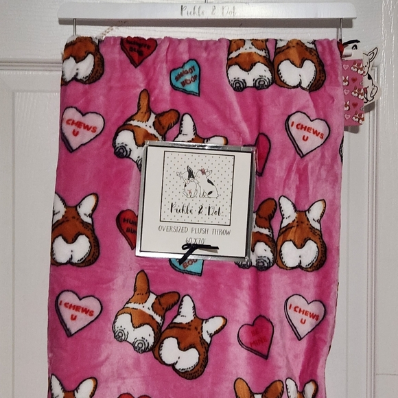 Pickle & Dot Pink Corgi Valentines's Day Blanket Throw NWT - Picture 2 of 12